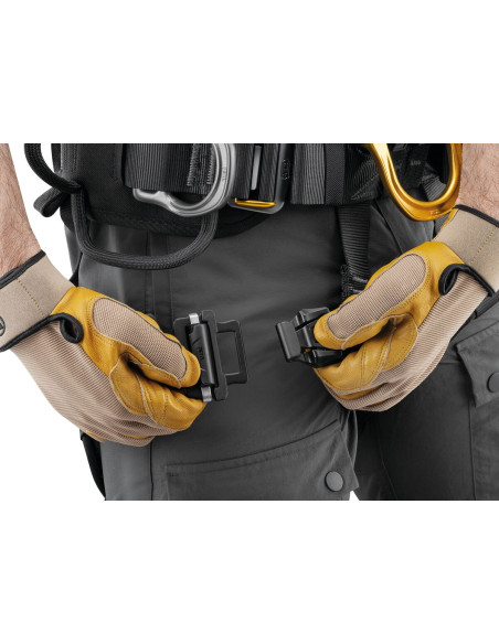 Harnais Petzl ASTRO® – Confort et performance pour accès difficile | equipeur.fr