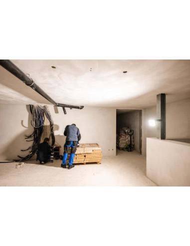 Projecteur d'éclairage de zone rechargeable et...
