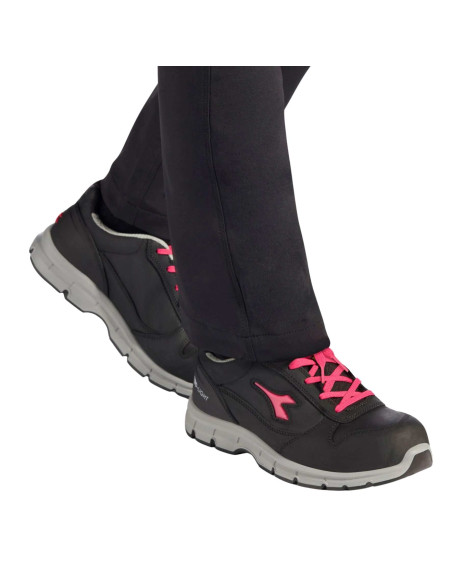 Chaussures de sécurité - LOW - S3S FO SR ESD - RUN LOW - DIADORA®